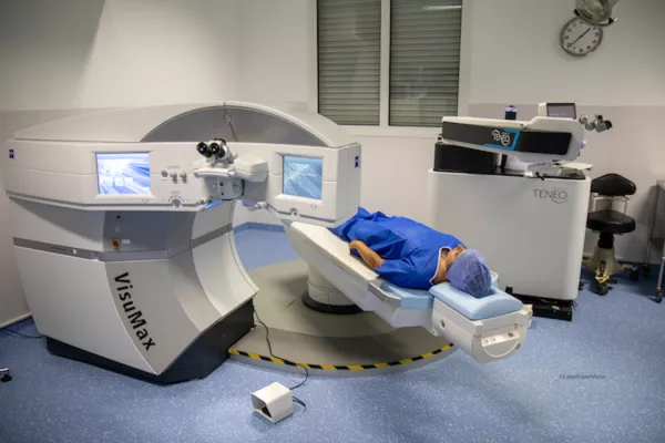 Roy Ramsay Chirurgie réfractive : en quoi consiste la technique SMILE au laser ...